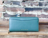 Cara Zip Wallet