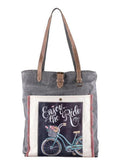 Bett Tote by Sixtease